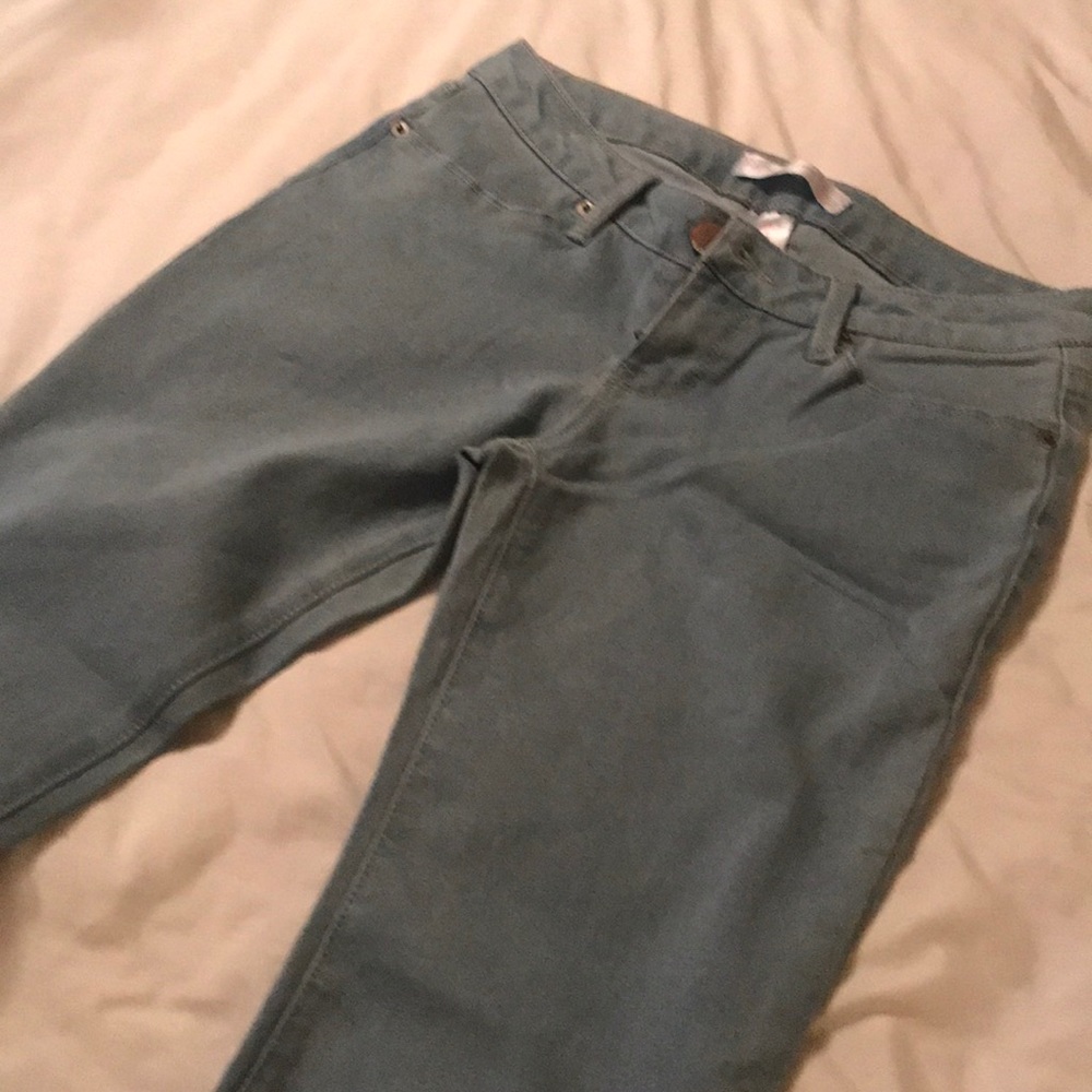 Size 3 jeans💗.